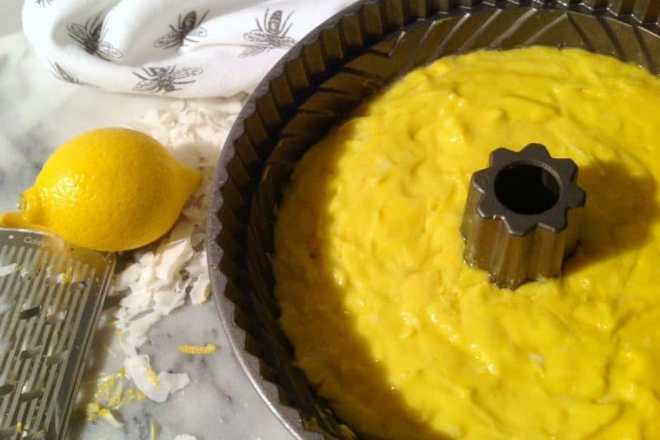 Tube Pan vs. Bundt Pan Holidays in the Kitchen