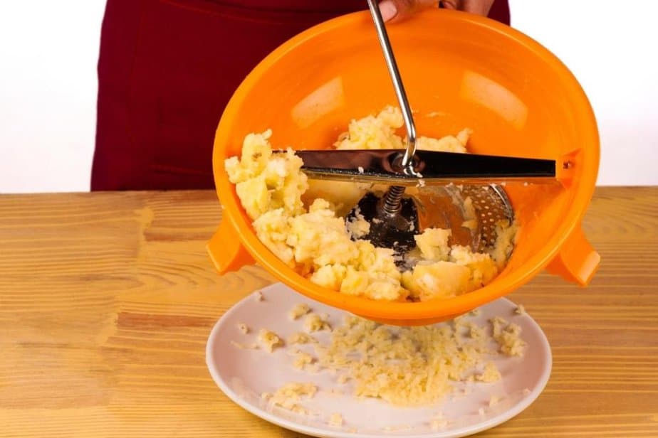 What’s a Food Mill and How Do You Use It? Holidays in the Kitchen